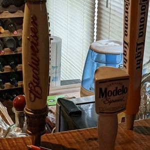 8 Beer tap handles